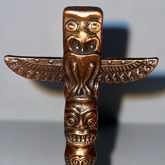 Vintage Century Canada Totem Pole Copper Collectible Bell 4.5” High Clear Ring - Picture 3 of 7